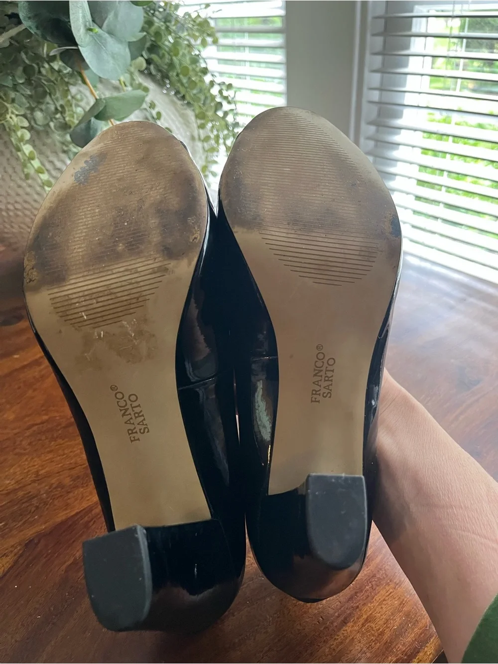 Franco Sarto polished black